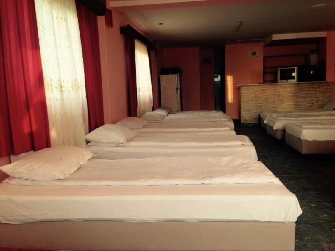 Motel California Martinesti  Εξωτερικό φωτογραφία